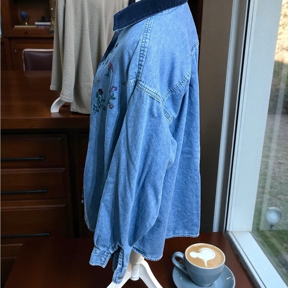 Floral Embroidered Denim Shirt - Picture 3 of 5